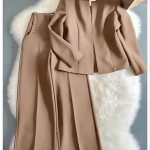 کت شلوار بگ کرپ مازراتی زنانه تیارا نسکافه ای