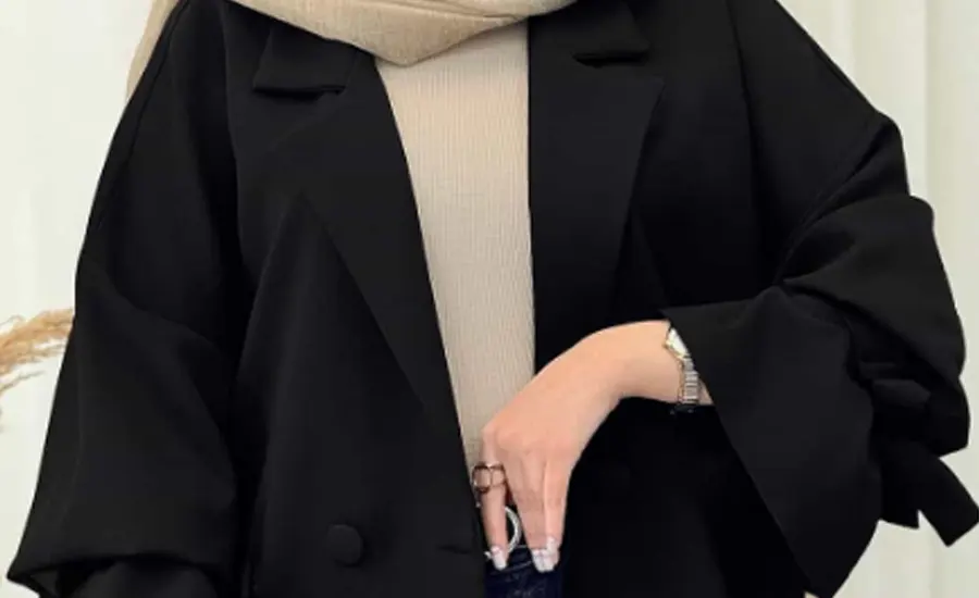 کت مشکی زنانه با طراحی مدرن